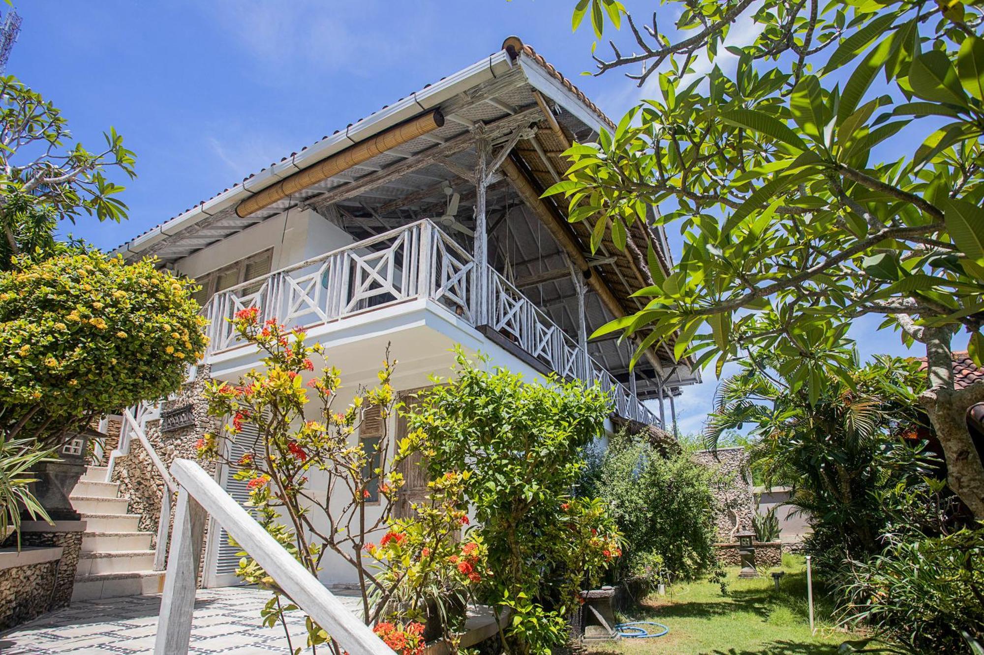 Villa Lanie Lembongan Exterior photo